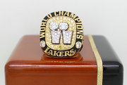2001 Los Angeles Lakers World Championship Ring